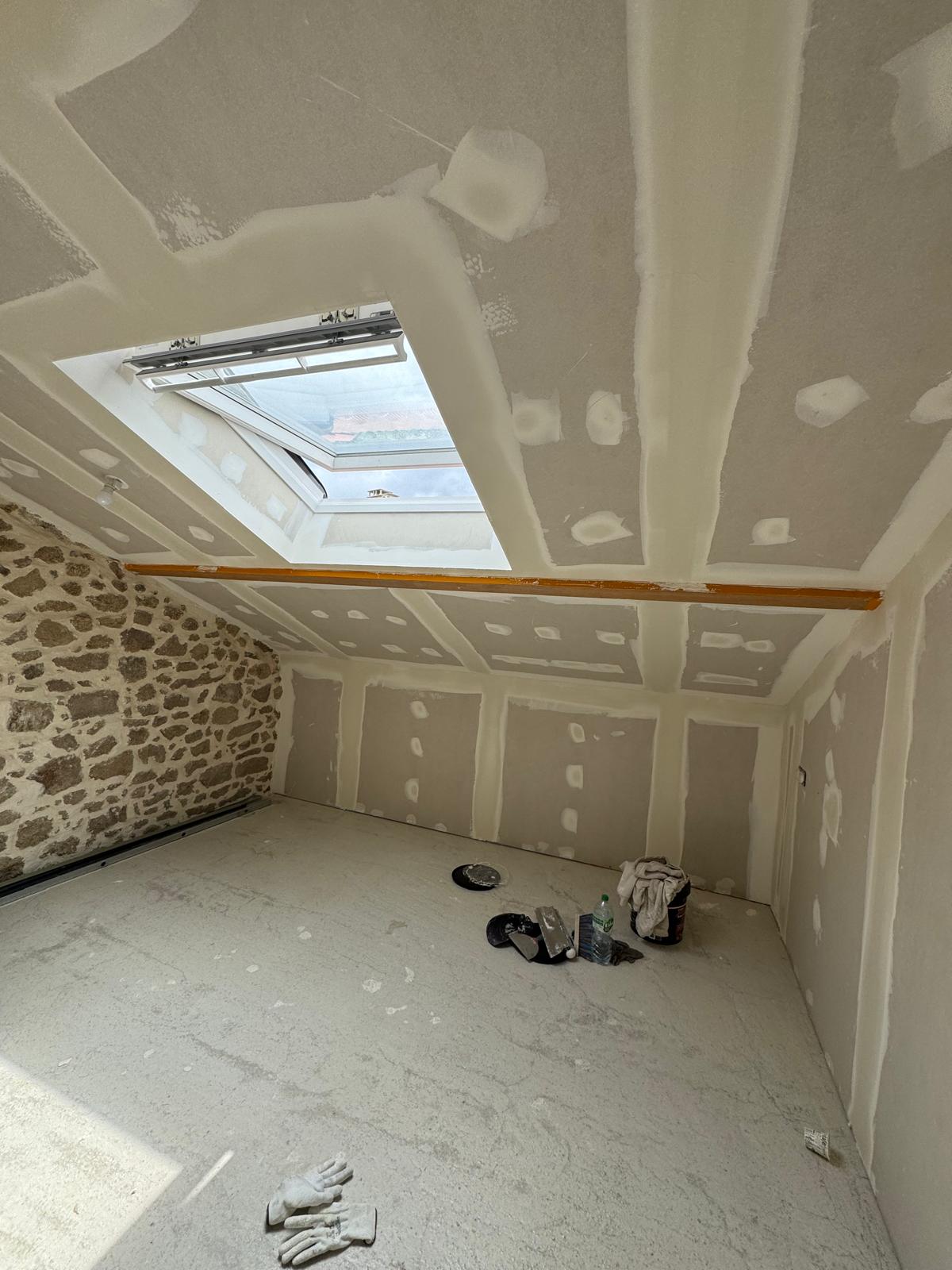 Aménagement combles terminé - placo et velux